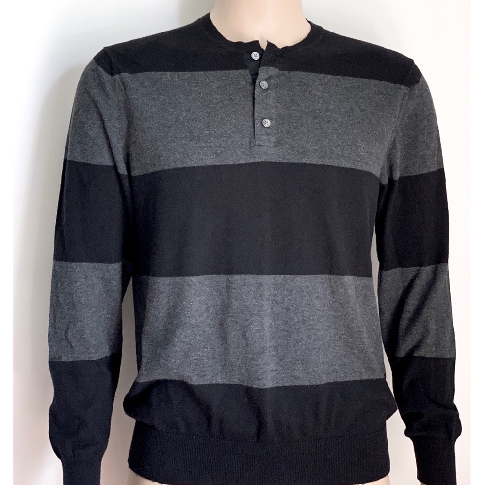 GAP STRIPED SWEATER